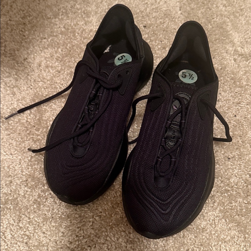 Adidas Women's Cream Sneakers Kids 5 1/2/Womens 7